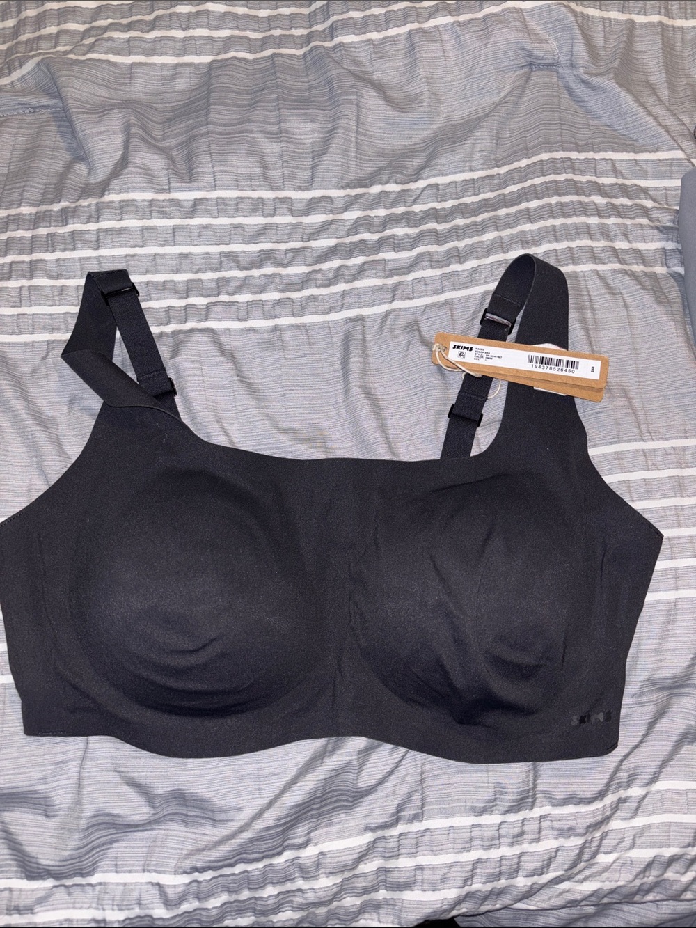 SKIMS Black Seamless Support Bra with Adjustable Straps